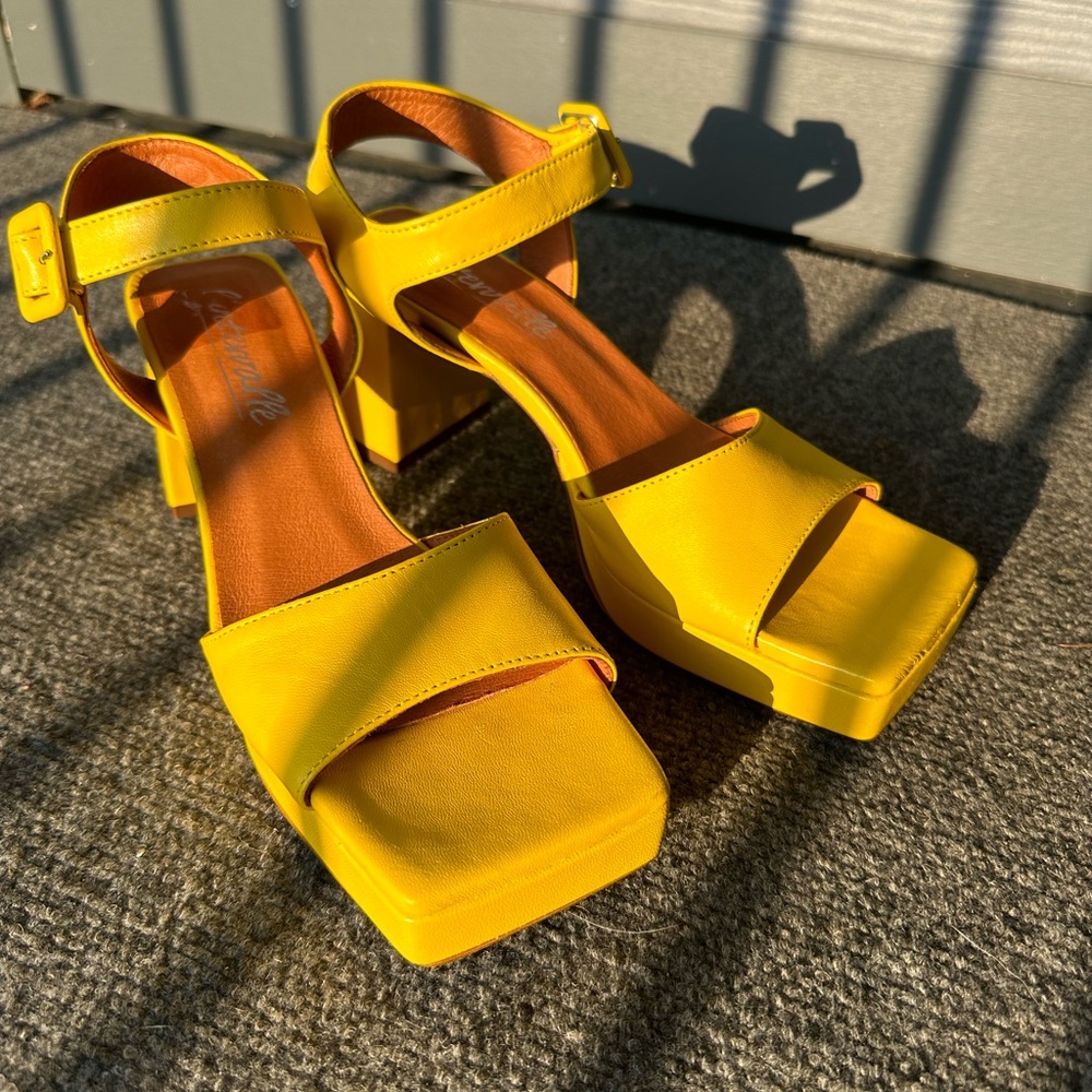 Yellow square toed block heel